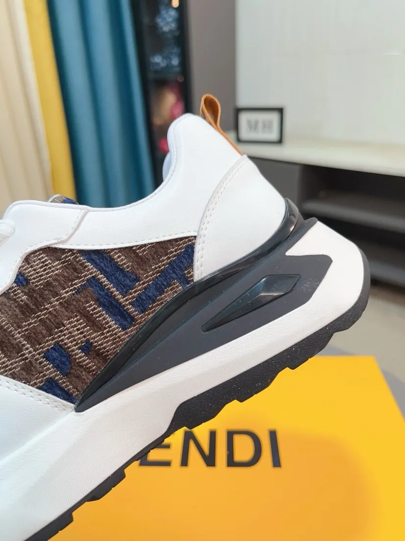 Factory price 458🌹🌹[fendi] Fendi classic and comfortable men, this complex sneaker is made of soft calfskin➕genuine leather lining➕original ultra-light rubber material rough outsole. This unique light and thin style is suitable for the casual and exquisite sensibility of this season. It is comfortable and natural on the feet. It is an everyday style for casual travel in autumn and winter! 38/44